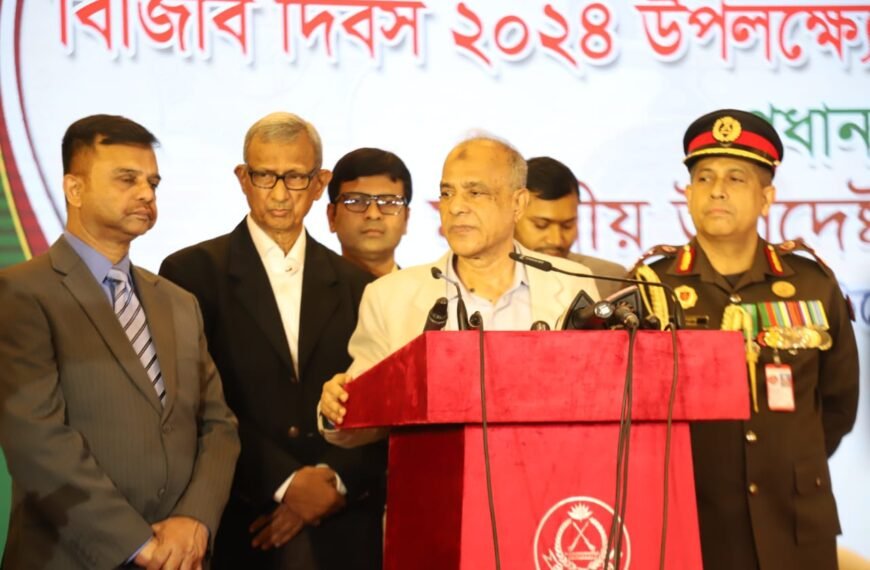 বিজিবি’কে সীমান্তের অতন্দ্র প্রহরী হিসেবে দায়িত্ব পালনের আহ্বান স্বরাষ্ট্র উপদেষ্টার
