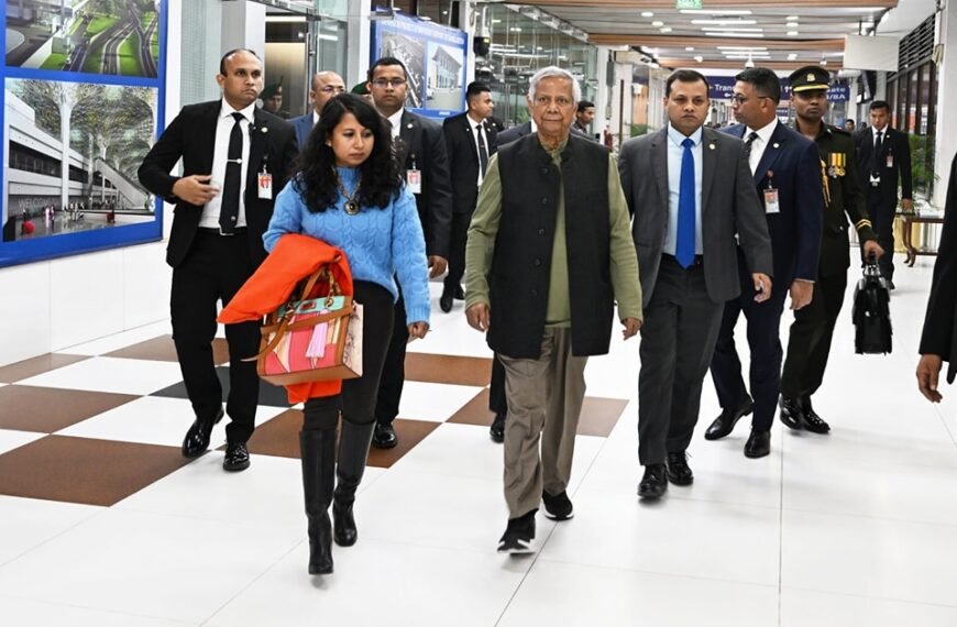 প্রধান উপদেষ্টা সুইজারল্যান্ডের উদ্দেশে ঢাকা ছেড়েছেন
