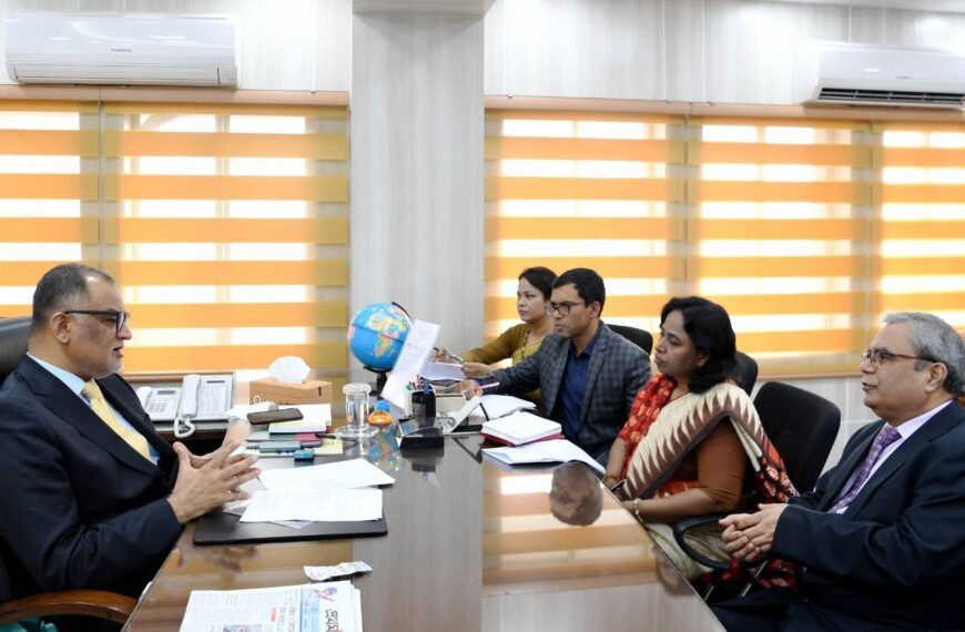 বাণিজ্য উপদেষ্টার সাথে বিমসটেক সেক্রেটারি জেনারেল এর সৌজন্য সাক্ষাৎ