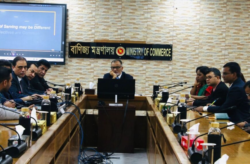 বাণিজ্য উপদেষ্টার সাথে এফপিসিসিআই প্রতিনিধিদলের বৈঠক