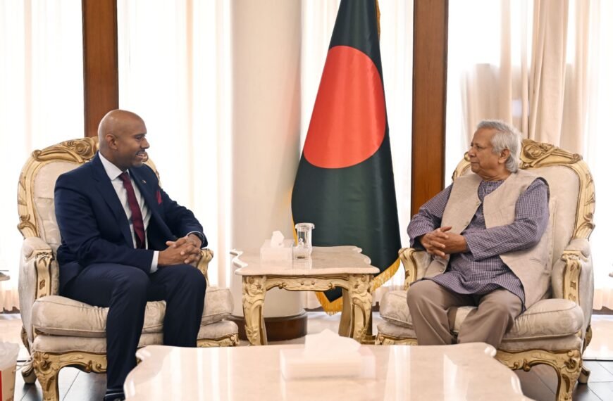 কোটি কোটি ডলার পাচার হওয়া অর্থ উদ্ধারে কানাডার সাহায্য চান প্রধান উপদেষ্টা