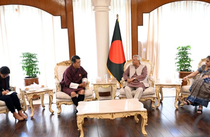 ভুটানের রাষ্ট্রদূত প্রধান উপদেষ্টার সাথে বিদায়ী সাক্ষাৎ করেছেন