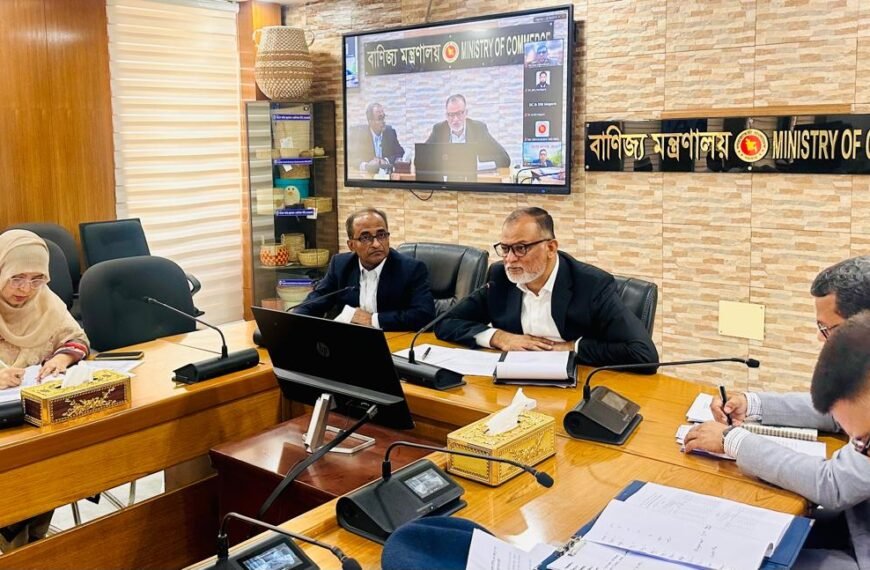 বুধবার হতে ৬৪ জেলায় ট্রাকসেলে টিসিবির পণ্য বিক্রি শুরু হবে : বাণিজ্য উপদেষ্টা