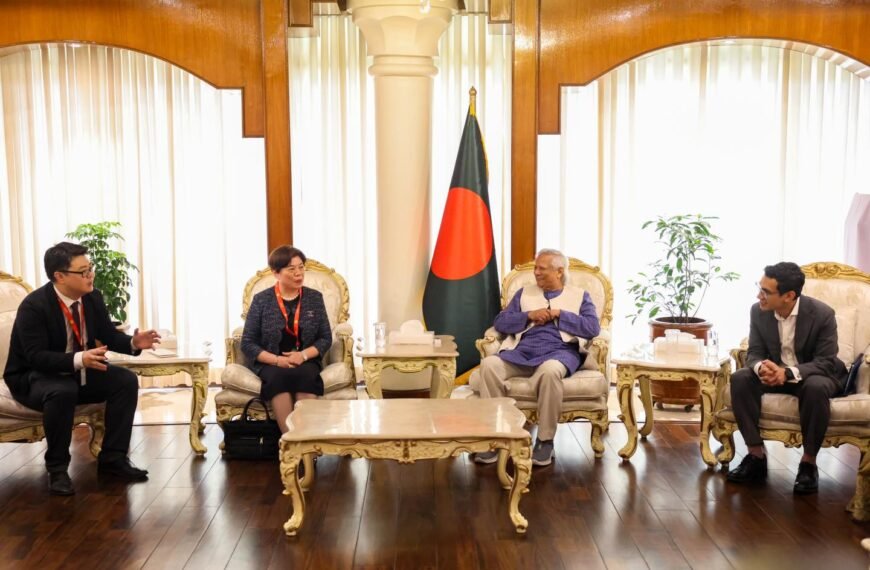 চীনা বিনিয়োগকারীদের প্রতিনিধিদল প্রধান উপদেষ্টার…