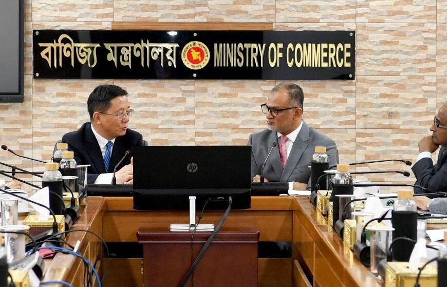 বাণিজ্য উপদেষ্টার সাথে চীনের ইউনান প্রদেশের গভর্নর এর বৈঠক