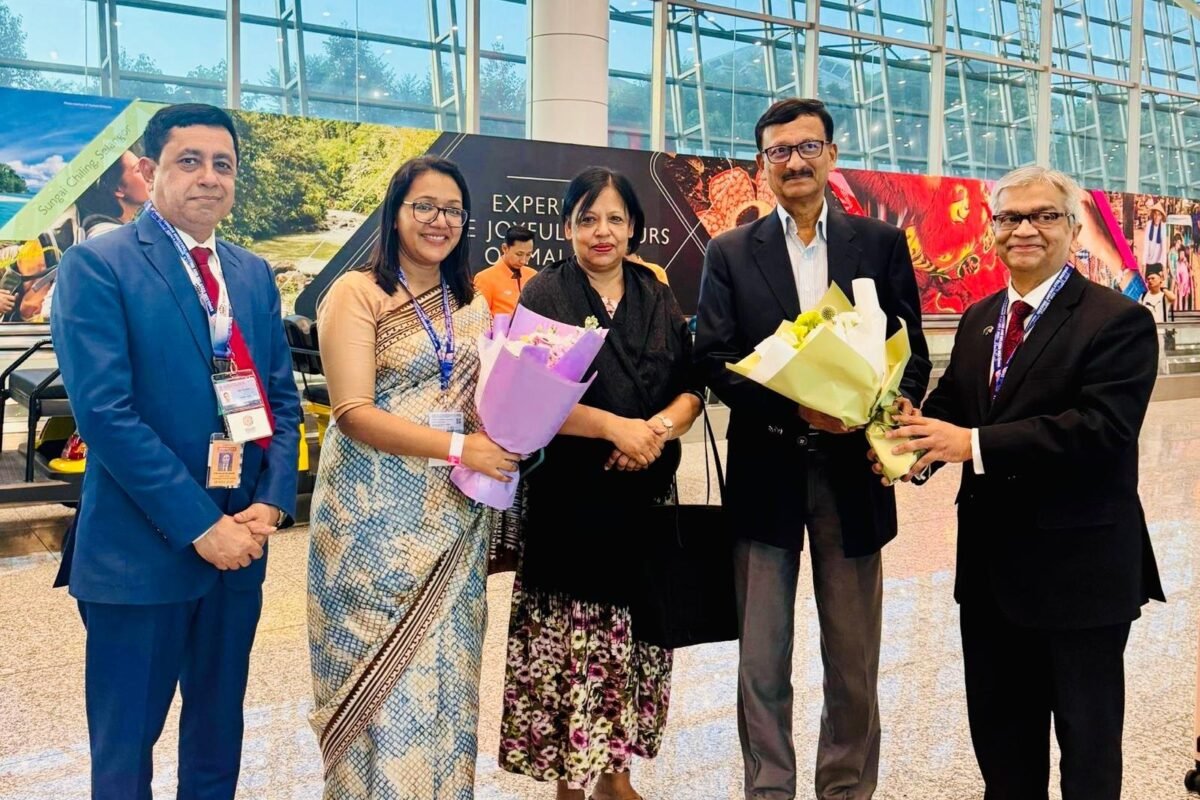এআরএফ পররাষ্ট্রমন্ত্রী পর্যায়ের বৈঠকে যোগ দিতে মালয়েশিয়া পৌঁছেছেন…