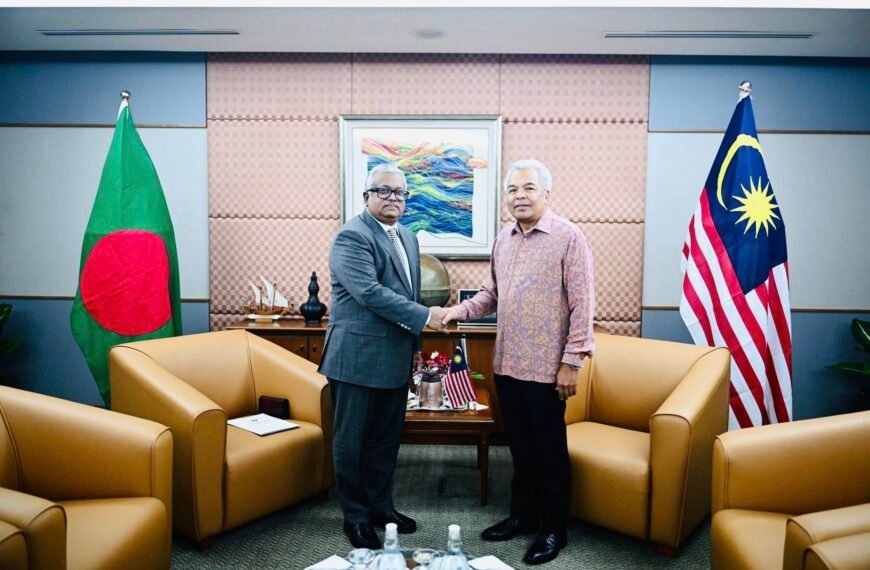 বাংলাদেশের পররাষ্ট্র সচিবের সাথে মালয়েশিয়ার পররাষ্ট্র মন্ত্রণালয়ের সেক্রেটারি জেনারেলের সৌজন্য সাক্ষাৎ