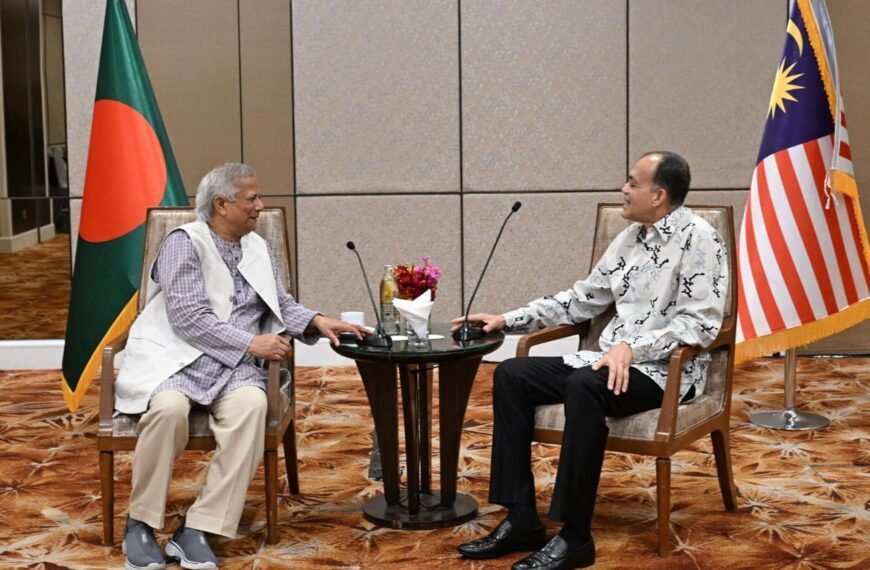 মালয়েশিয়ার শীর্ষ শিল্পপতিরা প্রধান উপদেষ্টার&hellip;