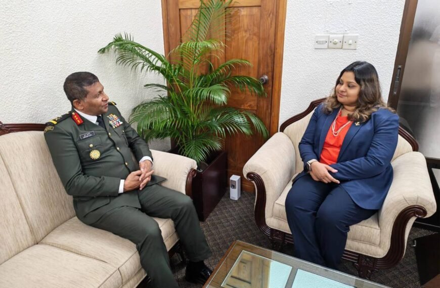 ঢাকাস্থ মালদ্বীপ হাইকমিশন পরিদর্শন করলেন মালদ্বীপের প্রতিরক্ষা বাহিনীর প্রধান