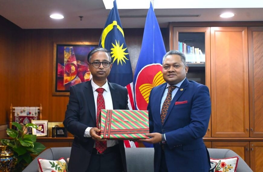 মালয়েশিয়ার পররাষ্ট্র মন্ত্রণালয়ে বাংলাদেশ হাইকমিশনারের সৌজন্য সাক্ষাৎ