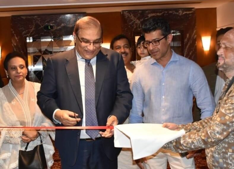 ঢাকায় পাকিস্তানি ফ্যাশন প্রদর্শনীর উদ্বোধন করলেন বাংলাদেশে নিযুক্ত পাকিস্তানের হাইকমিশনার