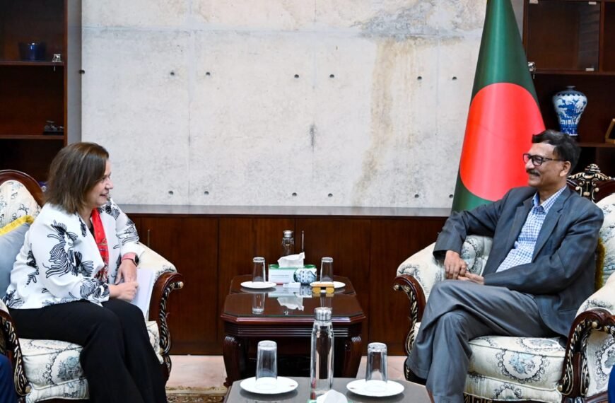 পররাষ্ট্র উপদেষ্টার সাথে সৌজন্য সাক্ষাৎ করেছেন তুরস্কের উপ-পররাষ্ট্রমন্ত্রী