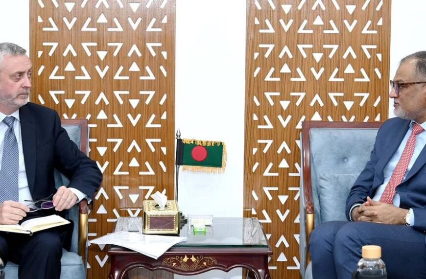 বাণিজ্য উপদেষ্টার সাথে ইউরোপীয় ইউনিয়নের প্রতিনিধিদলের বৈঠক অনুষ্ঠিত