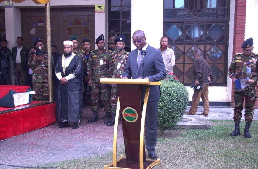 সুদানে নিহত বাংলাদেশি শান্তিরক্ষীদের সম্মান জানালেন জাতিসংঘের ইউনিসফা চিফ অফ স্টাফ