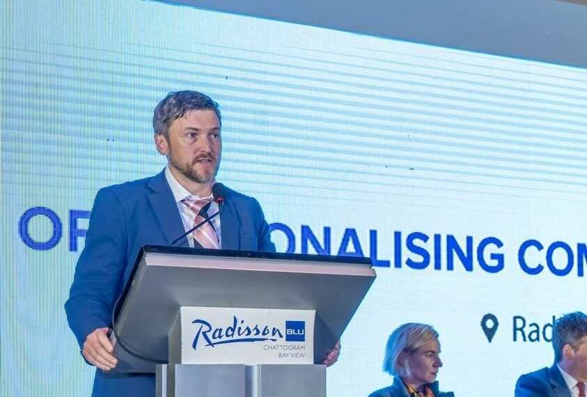 বাংলাদেশে বিচার বিভাগের স্বাধীনতায় অস্ট্রেলিয়ার দৃঢ় সমর্থন পুনর্ব্যক্ত করেছেন অস্ট্রেলিয়ার ডেপুটি হাইকমিশনার ক্লিনটন পবকে