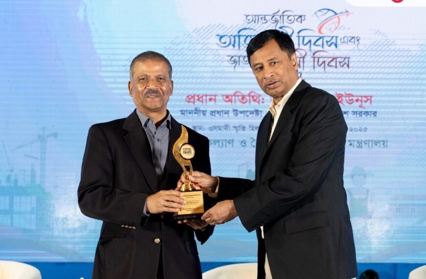 টানা দ্বিতীয়বার সিআইপি (এনআরবি) পুরস্কারে ভূষিত হলেন উল্কাসেমি’র সিইও মোহাম্মদ এনায়েতুর রহমান