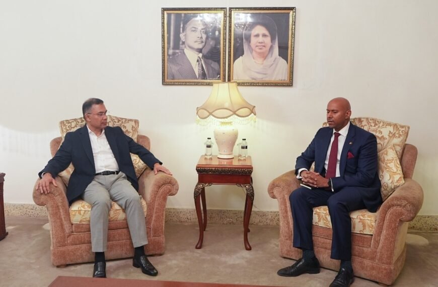 বিএনপি চেয়ারম্যান তারেক রহমানের সঙ্গে সৌজন্য সাক্ষাৎ করলেন কানাডার হাইকমিশনার অজিত সিং