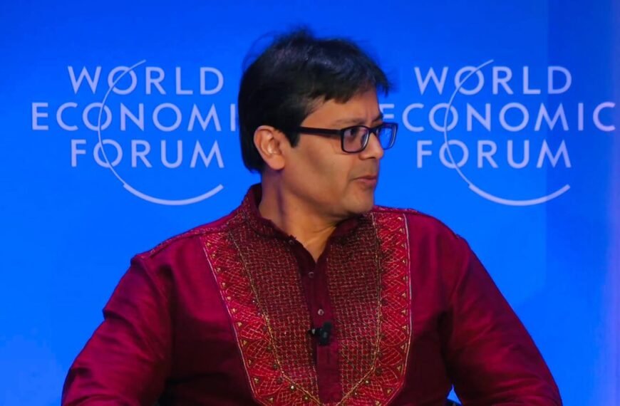 ডাভোসে বিশ্ব অর্থনৈতিক ফোরামের বার্ষিক সভায় বাংলাদেশের প্রতিনিধিত্ব করছেন লুৎফে সিদ্দিকী