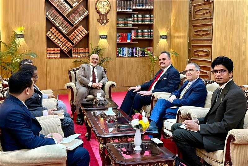 প্রধান বিচারপতির সঙ্গে সৌজন্য সাক্ষাৎ করলেন মার্কিন রাষ্ট্রদূত
