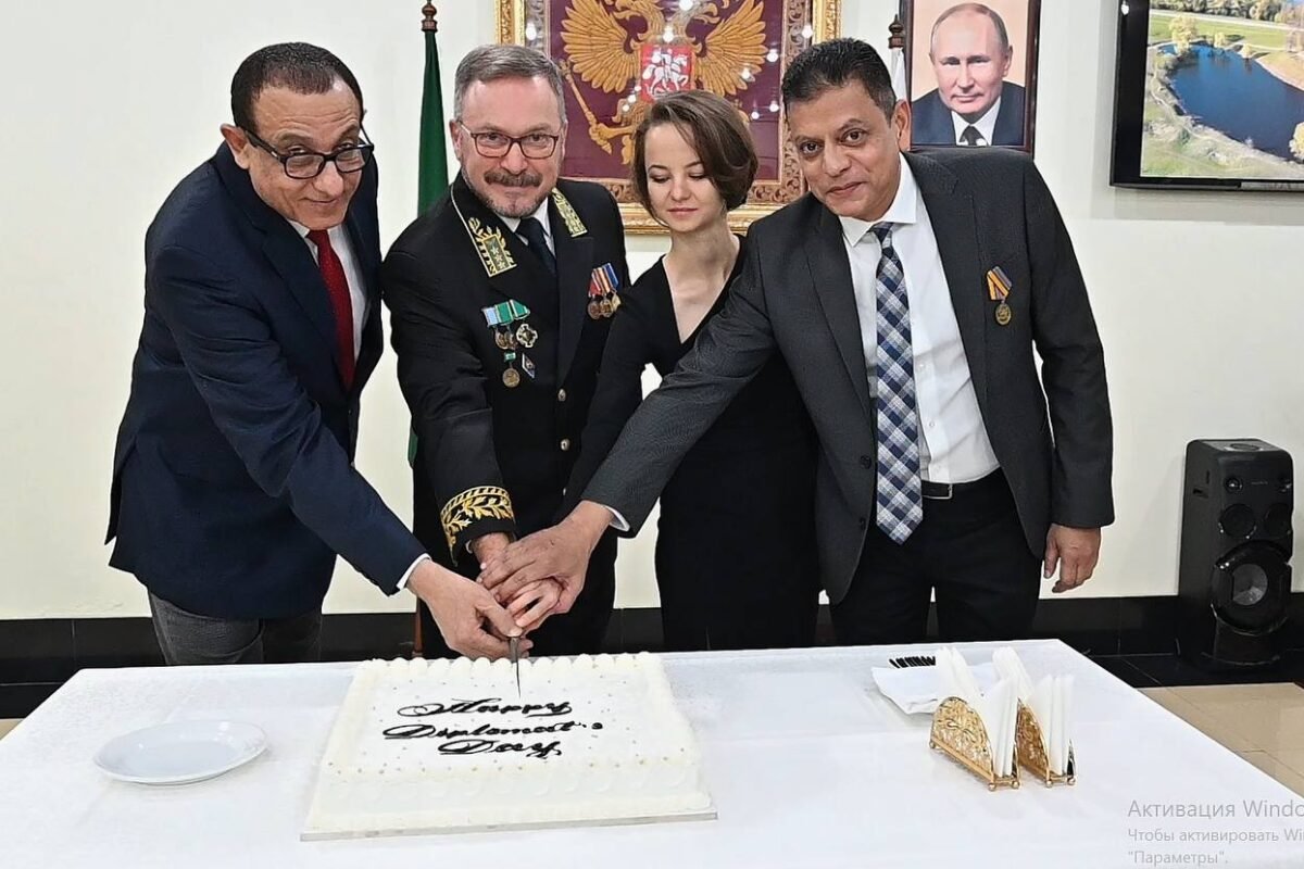 রুশ দূতাবাসে কূটনীতিক দিবস উপলক্ষে সংবর্ধনা অনুষ্ঠিত