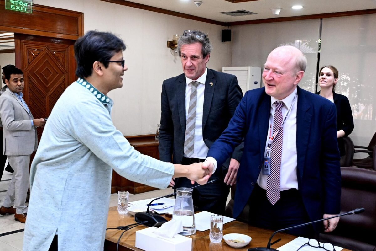 বাংলাদেশের মানব পাচার অধ্যাদেশকে সমর্থন প্রকাশ করেছে পশ্চিমা…