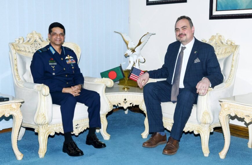বাংলাদেশ বিমান বাহিনী প্রধানের সাথে সৌজন্য সাক্ষাৎ করেছেন ঢাকায় নিযুক্ত যুক্তরাষ্ট্রের রাষ্ট্রদূত
