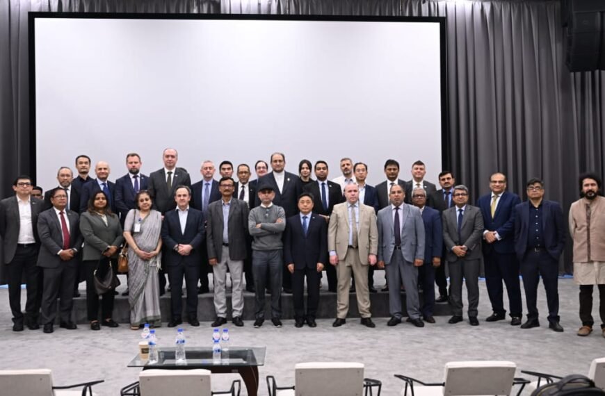 জুলাই জাদুঘর পরিদর্শন করেছেন কূটনীতিকরা