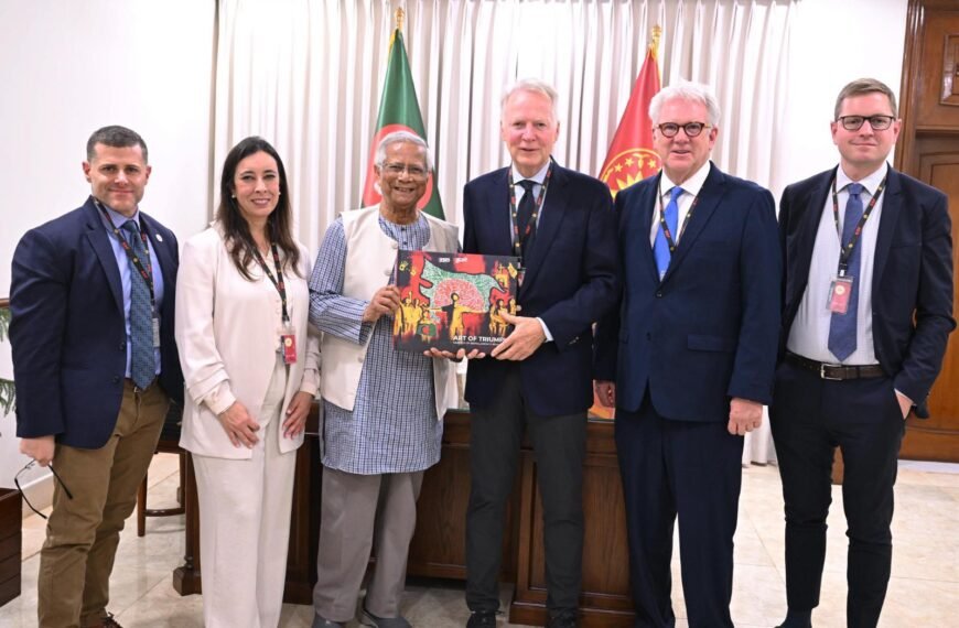 প্রধান উপদেষ্টার সঙ্গে সৌজন্য সাক্ষাৎ করেছেন আইআরআই-এর নির্বাচন পর্যবেক্ষক দল