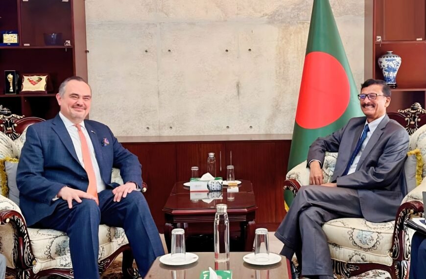 পররাষ্ট্র উপদেষ্টার সঙ্গে একটি চমৎকার ও ফলপ্রসূ বৈঠক হয়েছে: মার্কিন রাষ্ট্রদূত ব্রেন্ট ক্রিস্টেনসেন