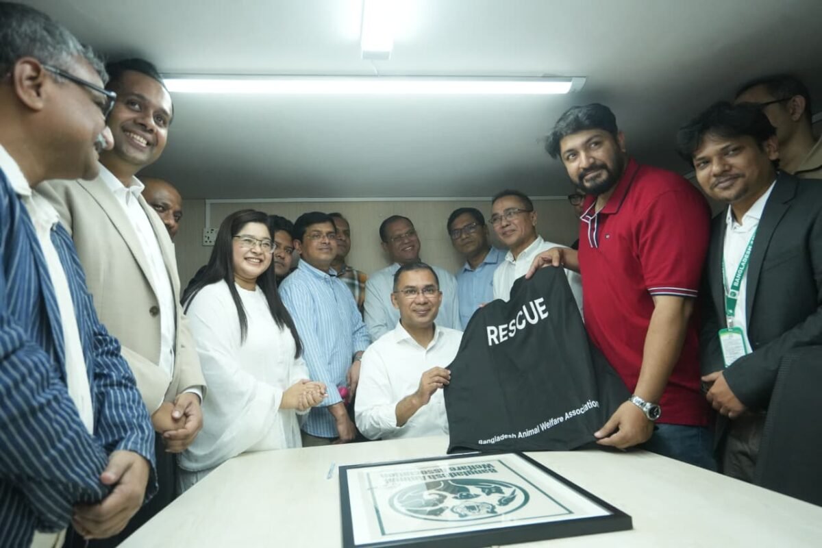 বনানীতে ‘ফ্রি অ্যানিমেল ক্লিনিক’ উদ্বোধন করলেন তারেক রহমান