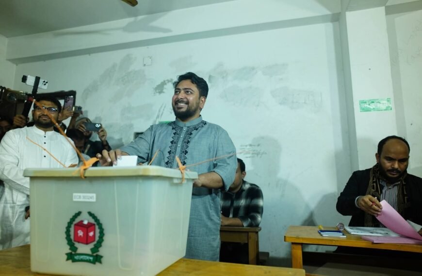 ভোট দিলেন এনসিপি এর আহবায়কনাহিদ ইসলাম