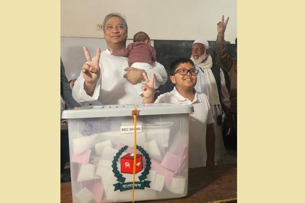 নিজ কেন্দ্রে ভোট দিলেন গাজীপুর-৪ আসনের বিএনপি মনোনীত&hellip;