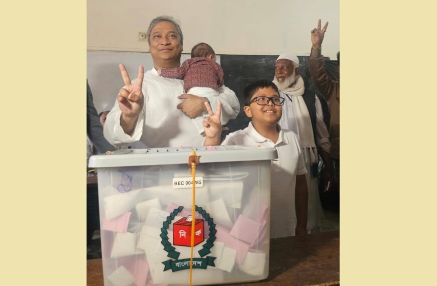 নিজ কেন্দ্রে ভোট দিলেন গাজীপুর-৪ আসনের বিএনপি মনোনীত প্রার্থী শাহ রিয়াজুল হান্নান