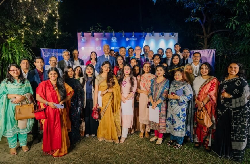 ঢাকা ফিরে আসা চেভেনিং এবং কমনওয়েলথ স্কলারদের স্বাগত জানিয়েছে ব্রিটিশ হাই কমিশন