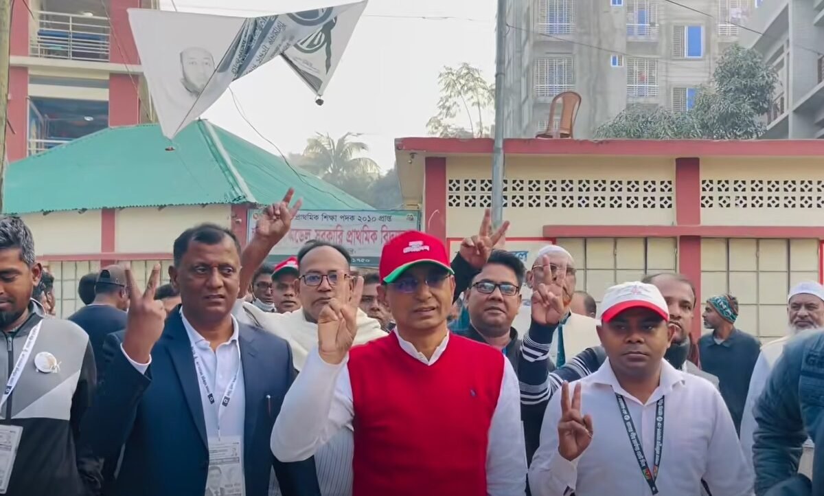 নিজ কেন্দ্রে ভোট দিলেন গাজীপুর-১ আসনের বিএনপি মনোনীত&hellip;