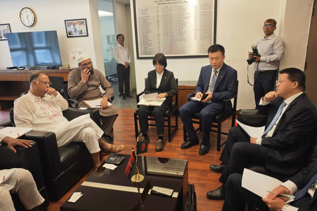 চীন-বাংলাদেশের বিদ্যুৎ ও জ্বালানি খাতে সহযোগিতা জোরদারের আলোচনা&hellip;