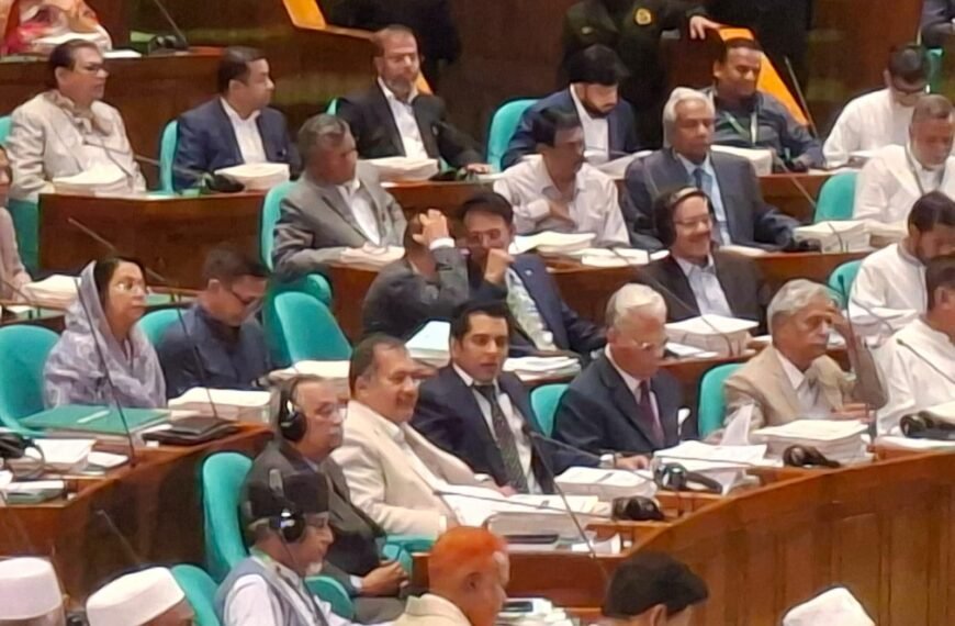 জাতীয় সংসদের প্রথম সারিতে আসন পেলেন তথ্য ও সম্প্রচার মন্ত্রী জহির উদ্দিন স্বপন