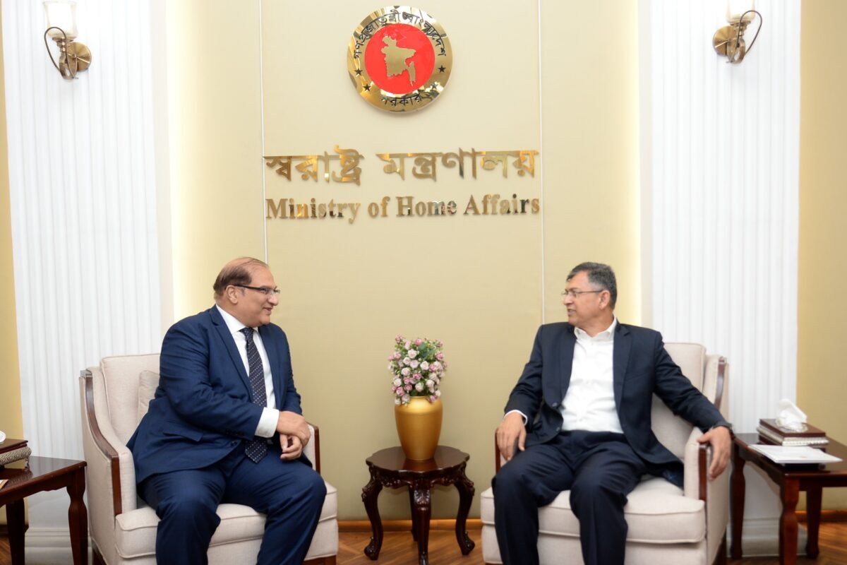 সেফ সিটি প্রকল্প বাস্তবায়ন ও সন্ত্রাস দমনে যৌথ…