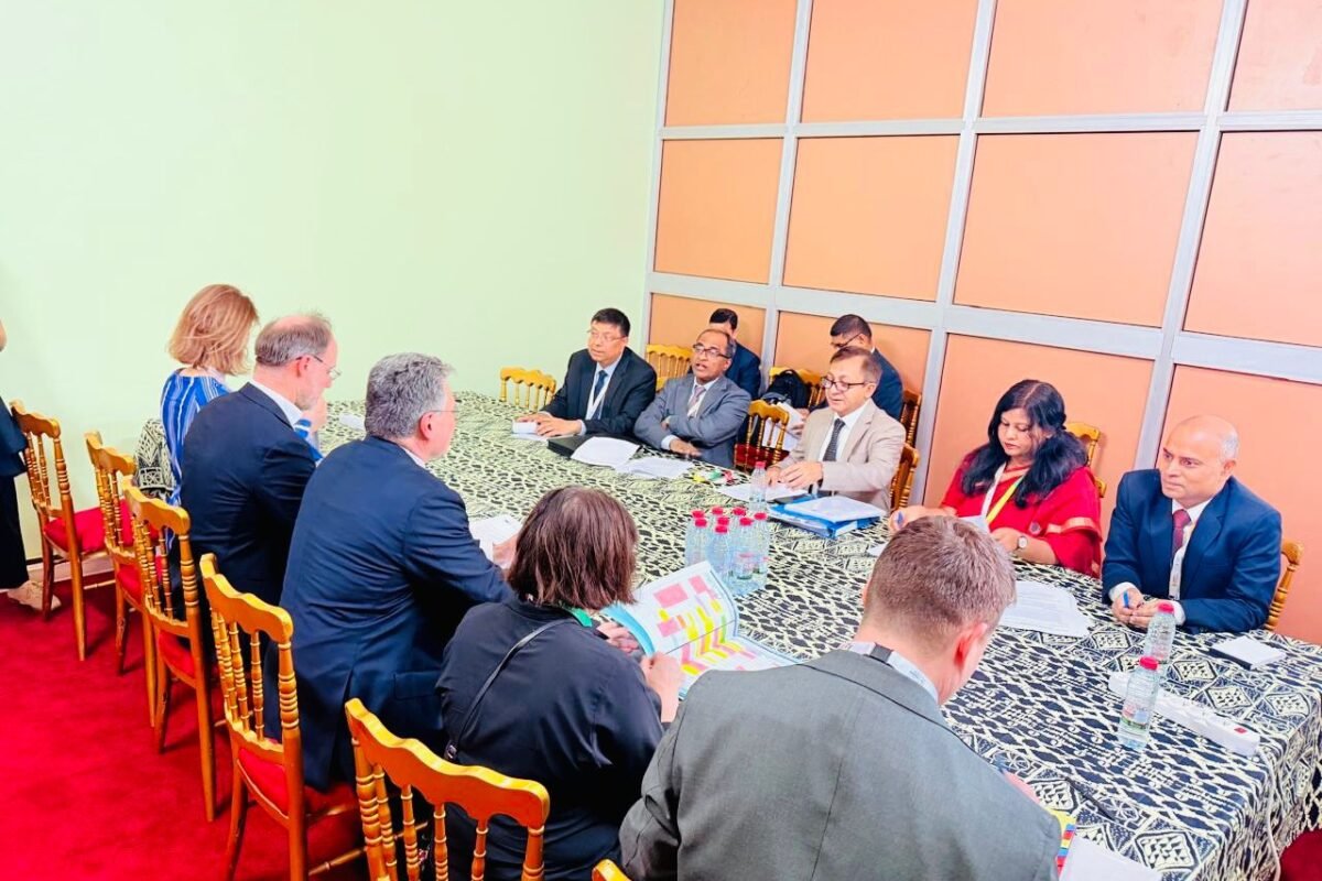 বাংলাদেশ–ইউরোপীয় ইউনিয়নের দ্বিপাক্ষিক বৈঠক: বাণিজ্য ও বিনিয়োগ সহযোগিতা&hellip;