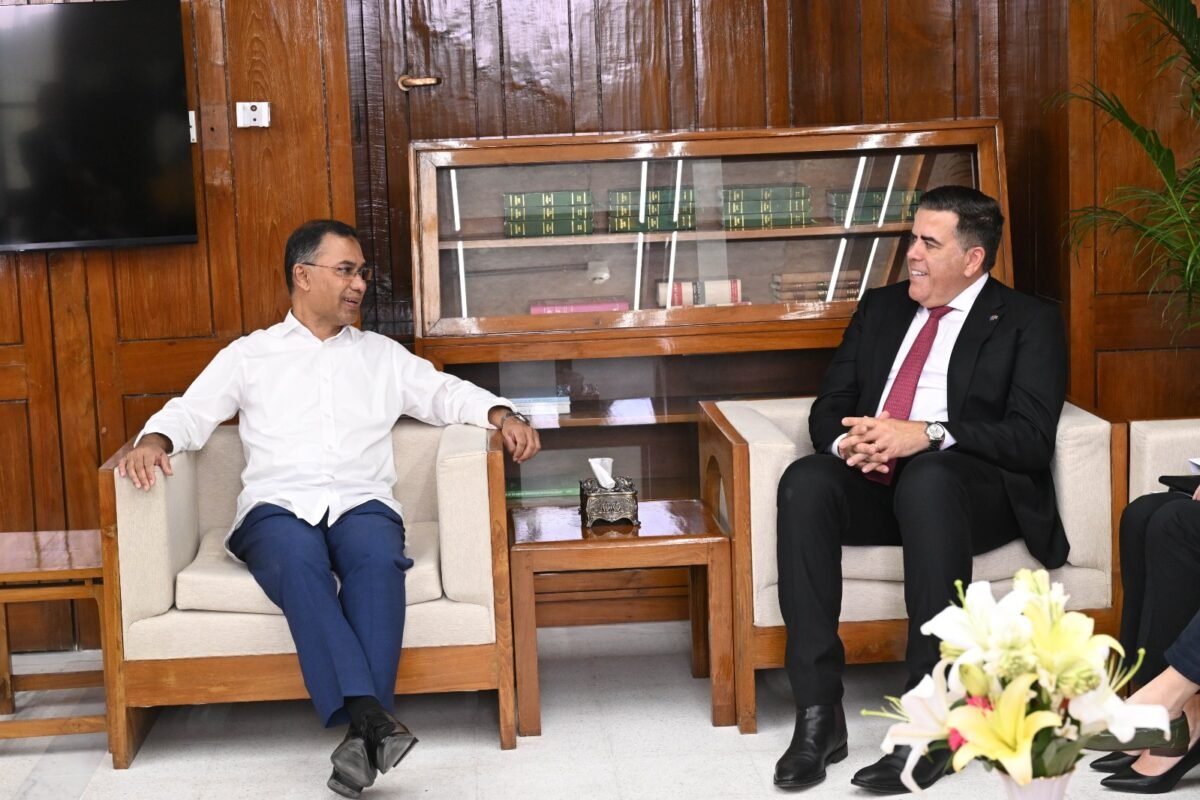 প্রধানমন্ত্রী তারেক রহমানের সঙ্গে সৌজন্য সাক্ষাৎ করলেন অস্ট্রেলিয়ার&hellip;