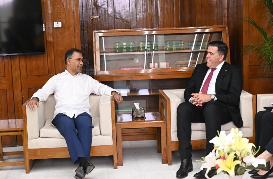 প্রধানমন্ত্রী তারেক রহমানের সঙ্গে সৌজন্য সাক্ষাৎ করলেন অস্ট্রেলিয়ার সংসদীয় প্রতিনিধি দল