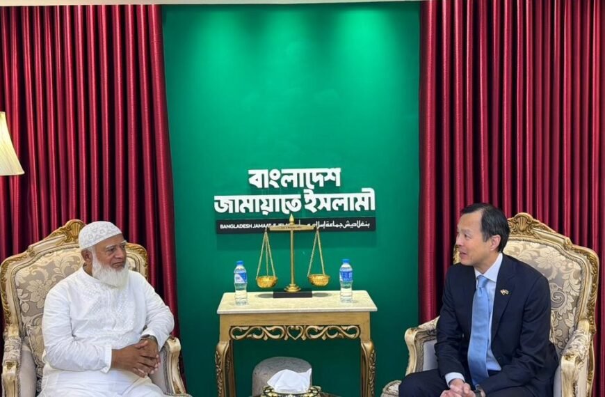 বিরোধীদলীয় নেতা ডা. শফিকুর রহমান-এর সঙ্গে সৌজন্য সাক্ষাৎ করলেন সিঙ্গাপুরের হাইকমিশনার